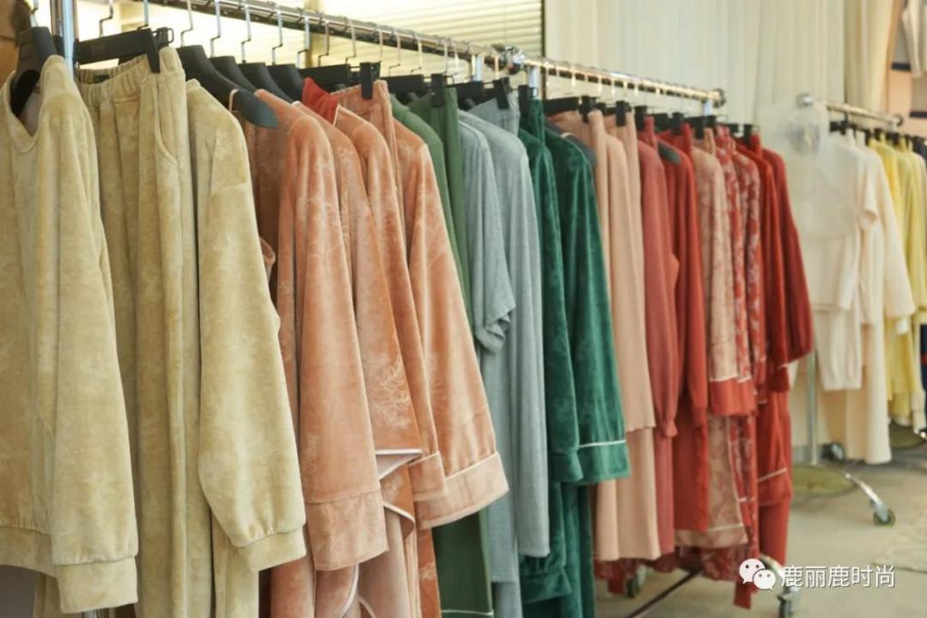 “仙”遇時(shí)尚 “鹿”色天香 主題秋冬新品品鑒會圓滿落幕！--鹿麗鹿時(shí)尚（青島）貿(mào)易有限公司(圖10)