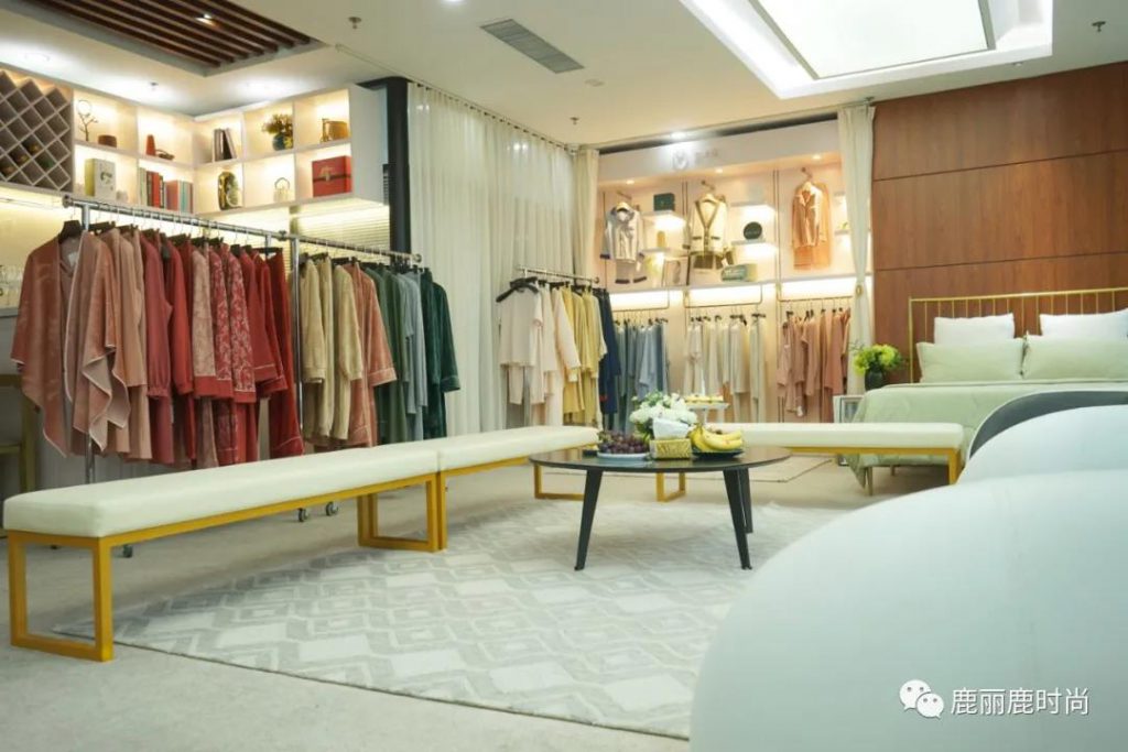 “仙”遇時(shí)尚 “鹿”色天香 主題秋冬新品品鑒會圓滿落幕！--鹿麗鹿時(shí)尚（青島）貿(mào)易有限公司(圖4)