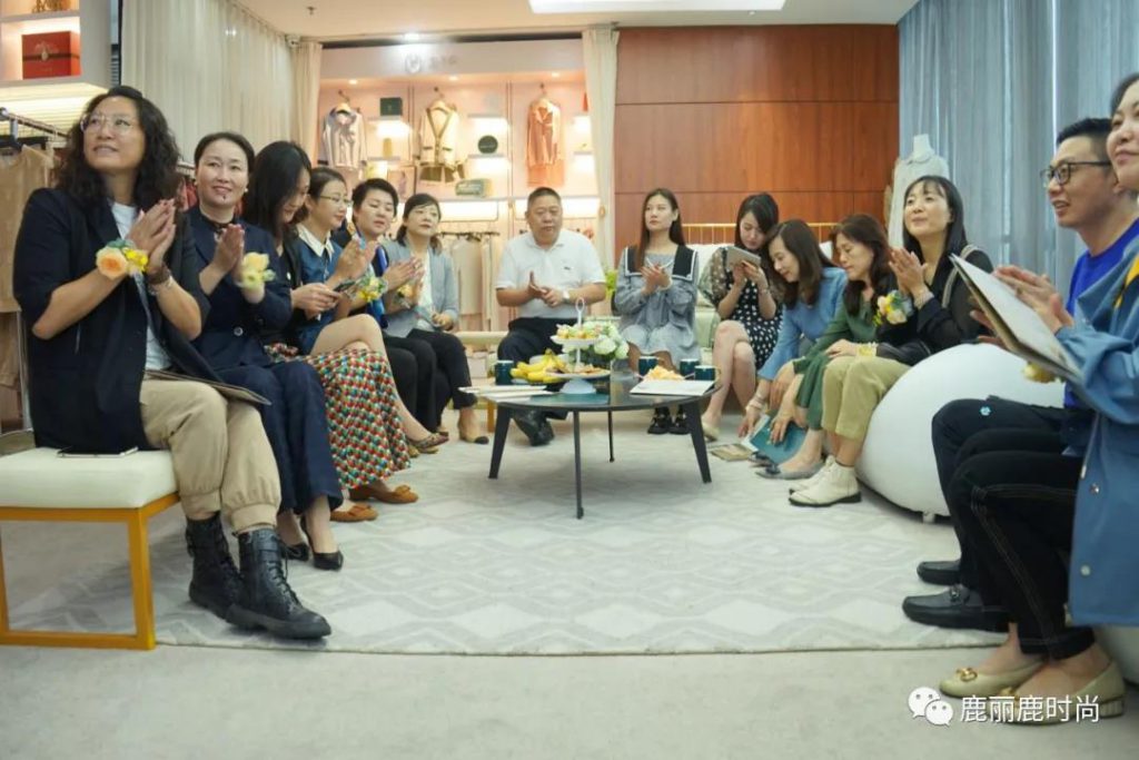 “仙”遇時(shí)尚 “鹿”色天香 主題秋冬新品品鑒會圓滿落幕！--鹿麗鹿時(shí)尚（青島）貿(mào)易有限公司(圖6)